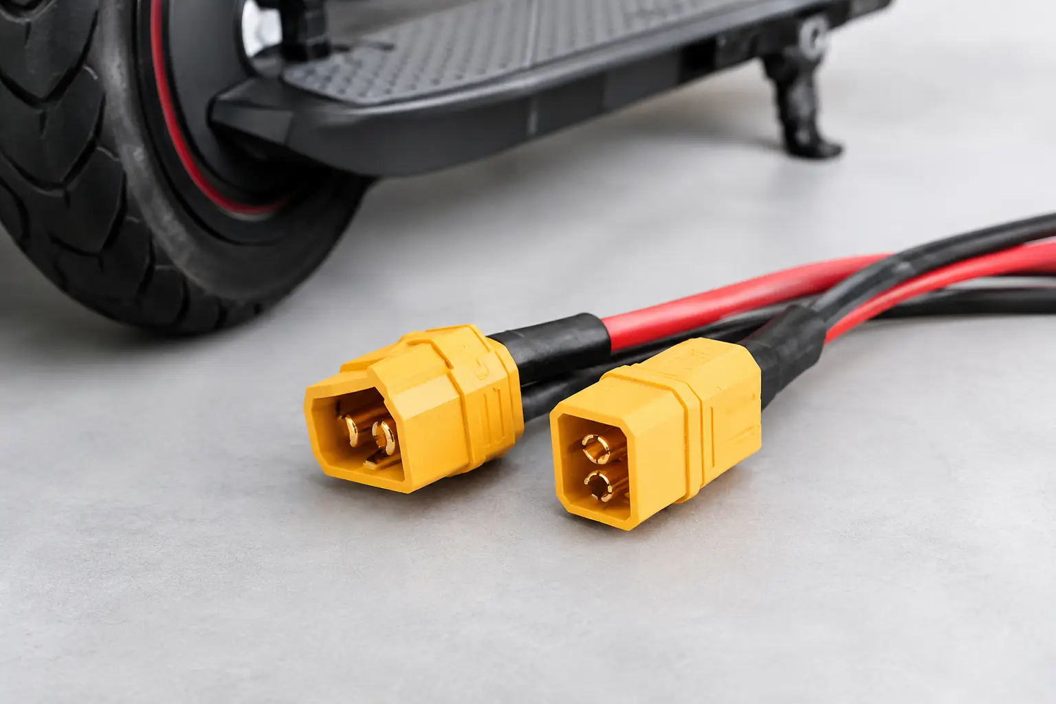 Le connecteur XT90S pour trottinette électrique
